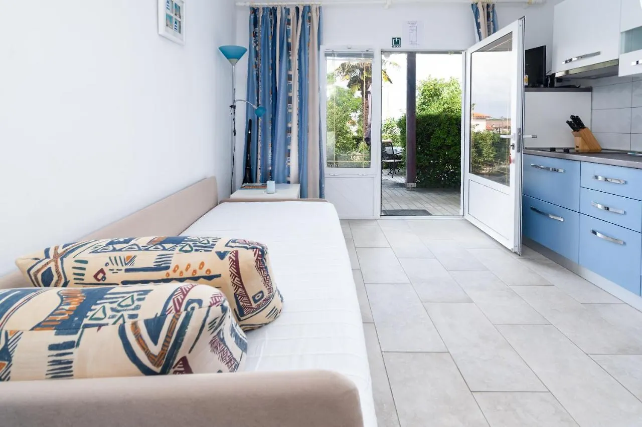 Apartments By The Sea Punat, Krk - 5351 0*, Punat Croatia