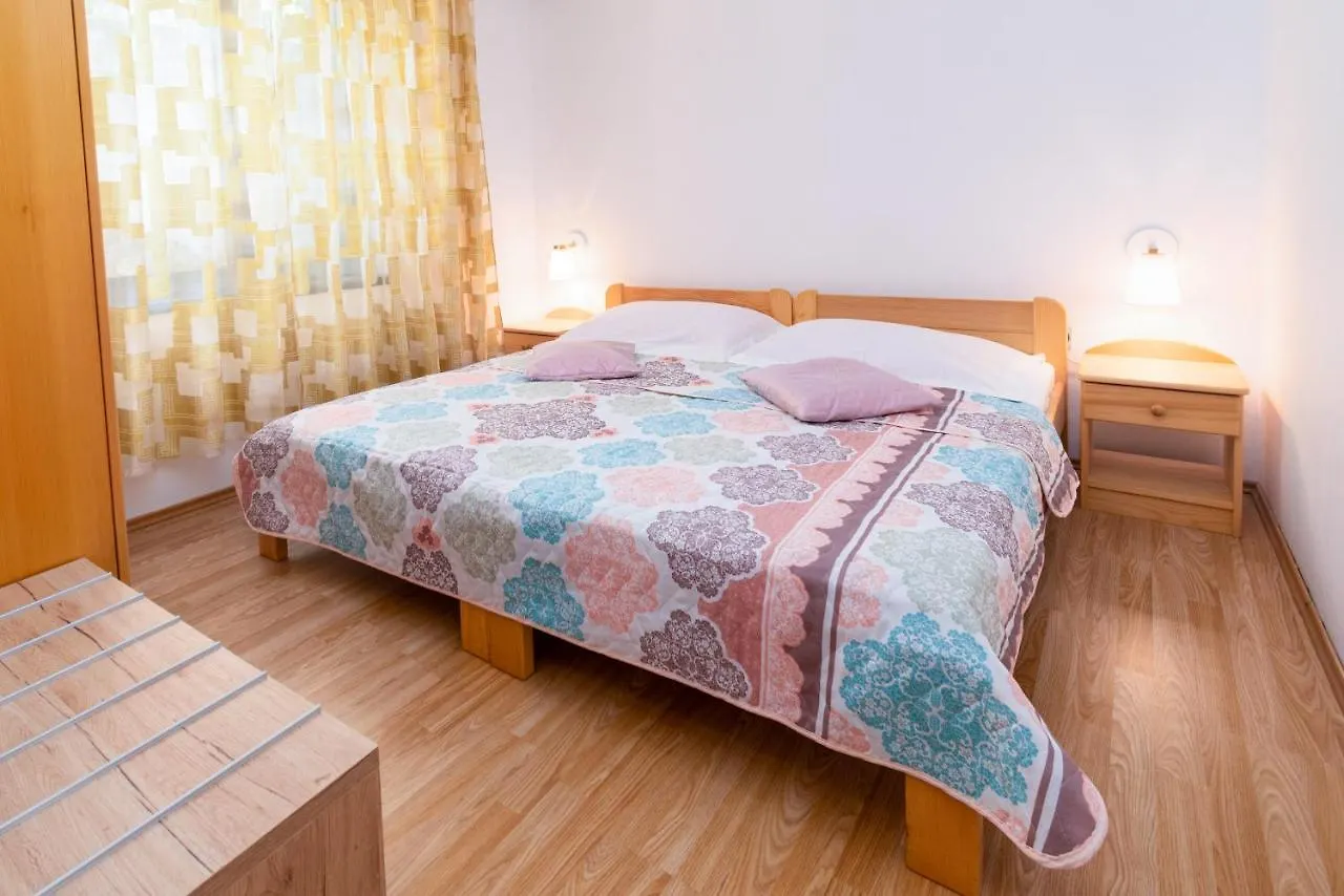 Apartments By The Sea Punat, Krk - 5351 0*, Punat Croatia